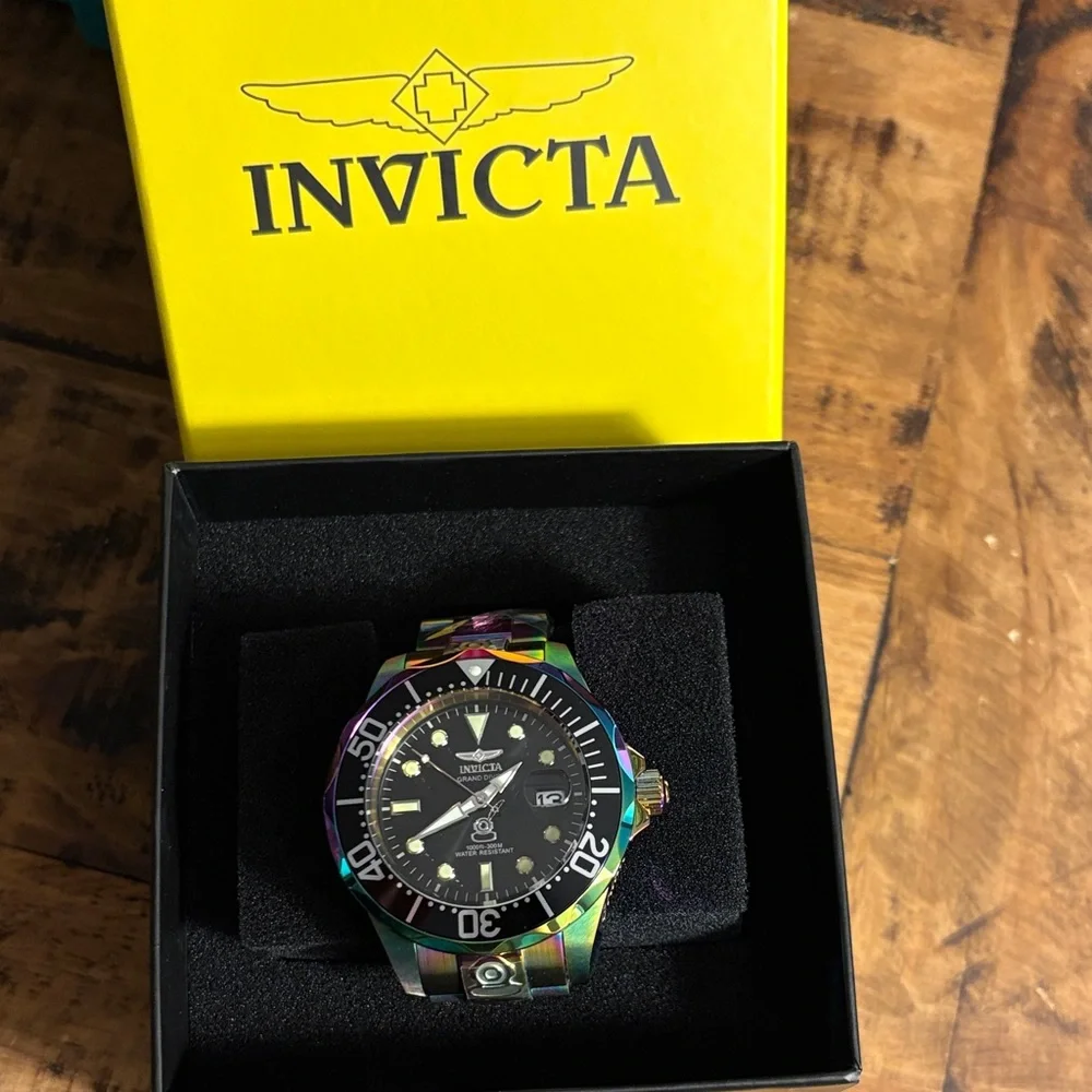 Invicta Grand Diver Automatic Iridescent 47mm - Picture 1 of 8